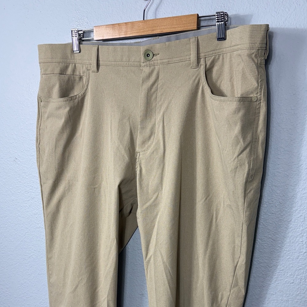 Tommy Bahama Men's Stretch Chino Pants